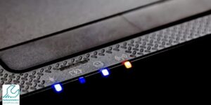 چشمک زدن چراغ باتری لپ تاپ؛ دلایل و راهکارها-min