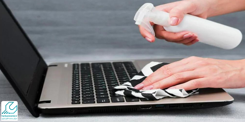مقاومت لپ تاپ دل در برابر رطوبت